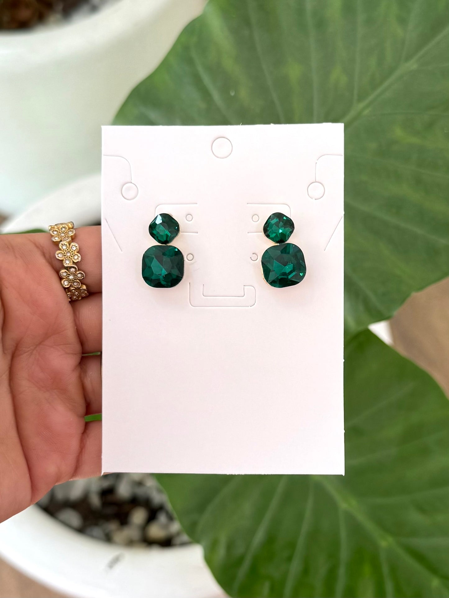 Aretes de pedrería verdes