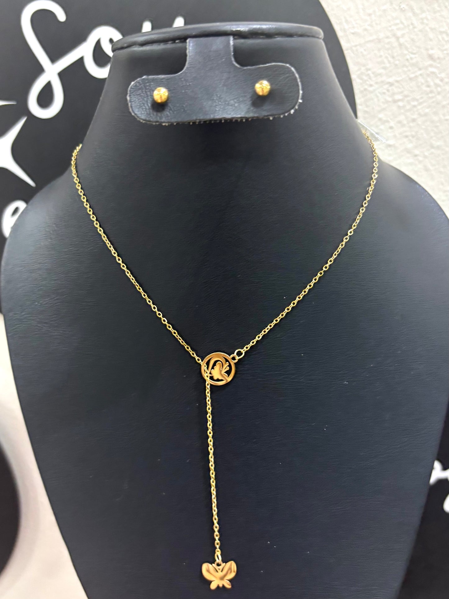Collar mariposa
