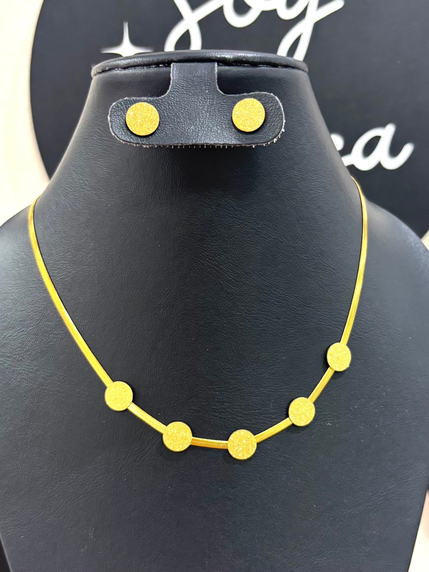 Collar circulo