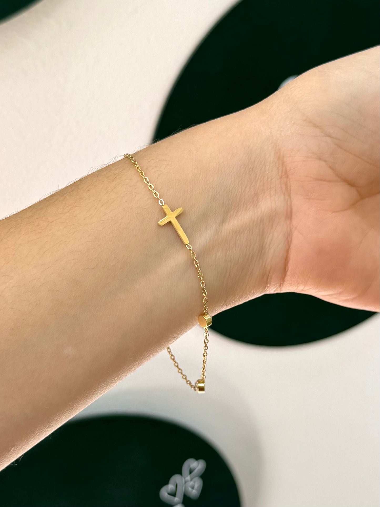 Pulsera cruz