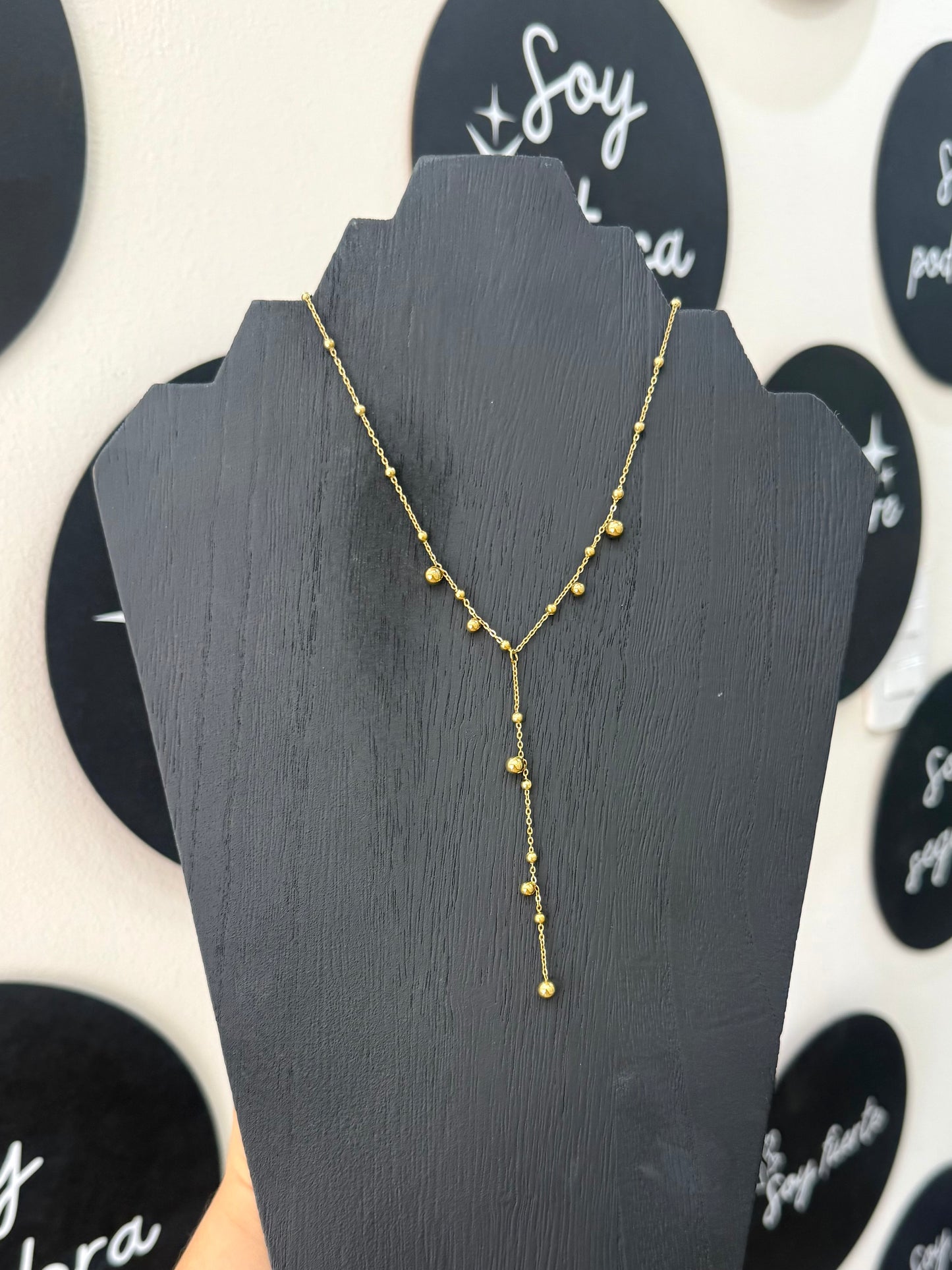 Collar bolitas