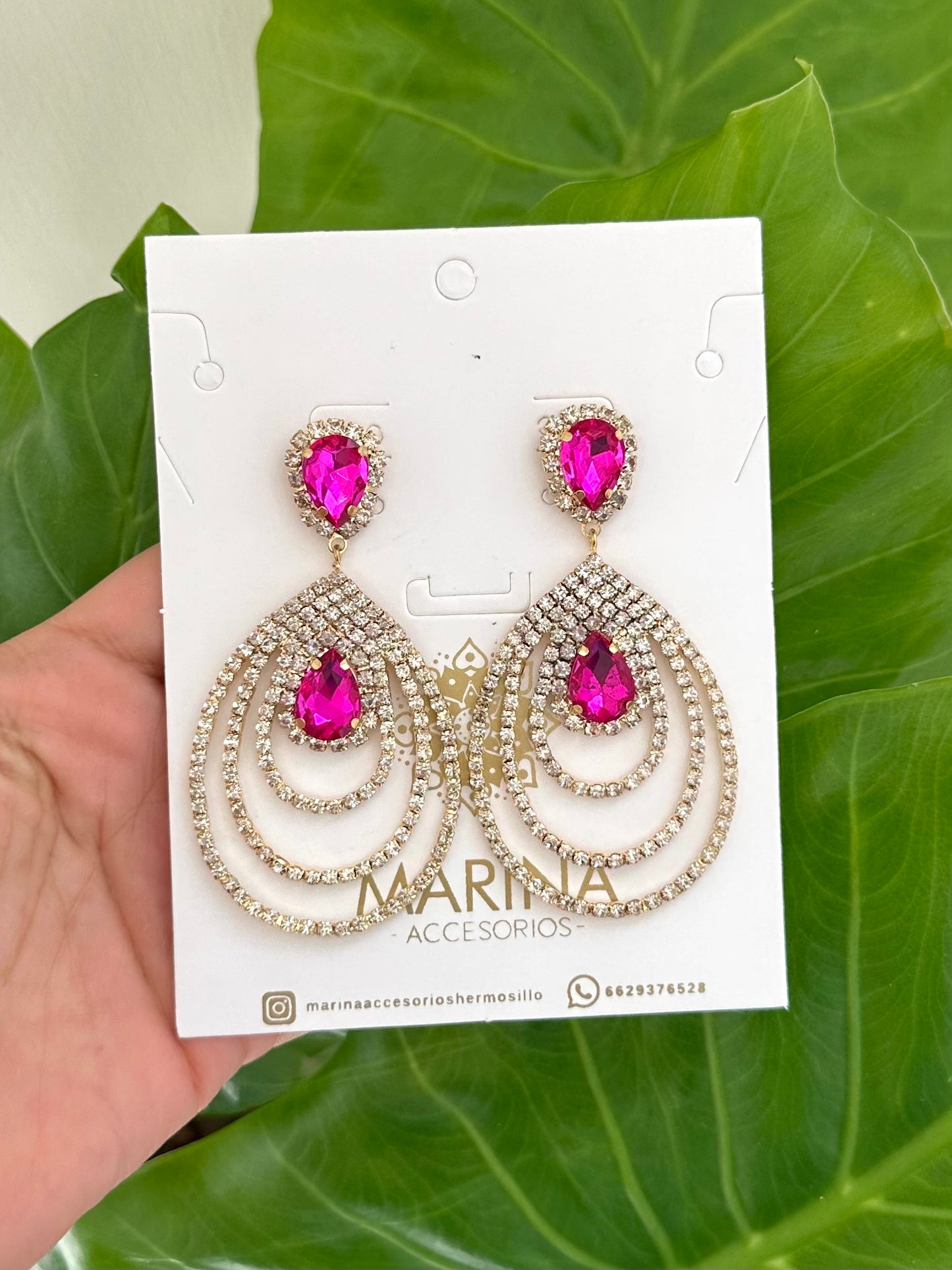 Arete de pedrería rosa