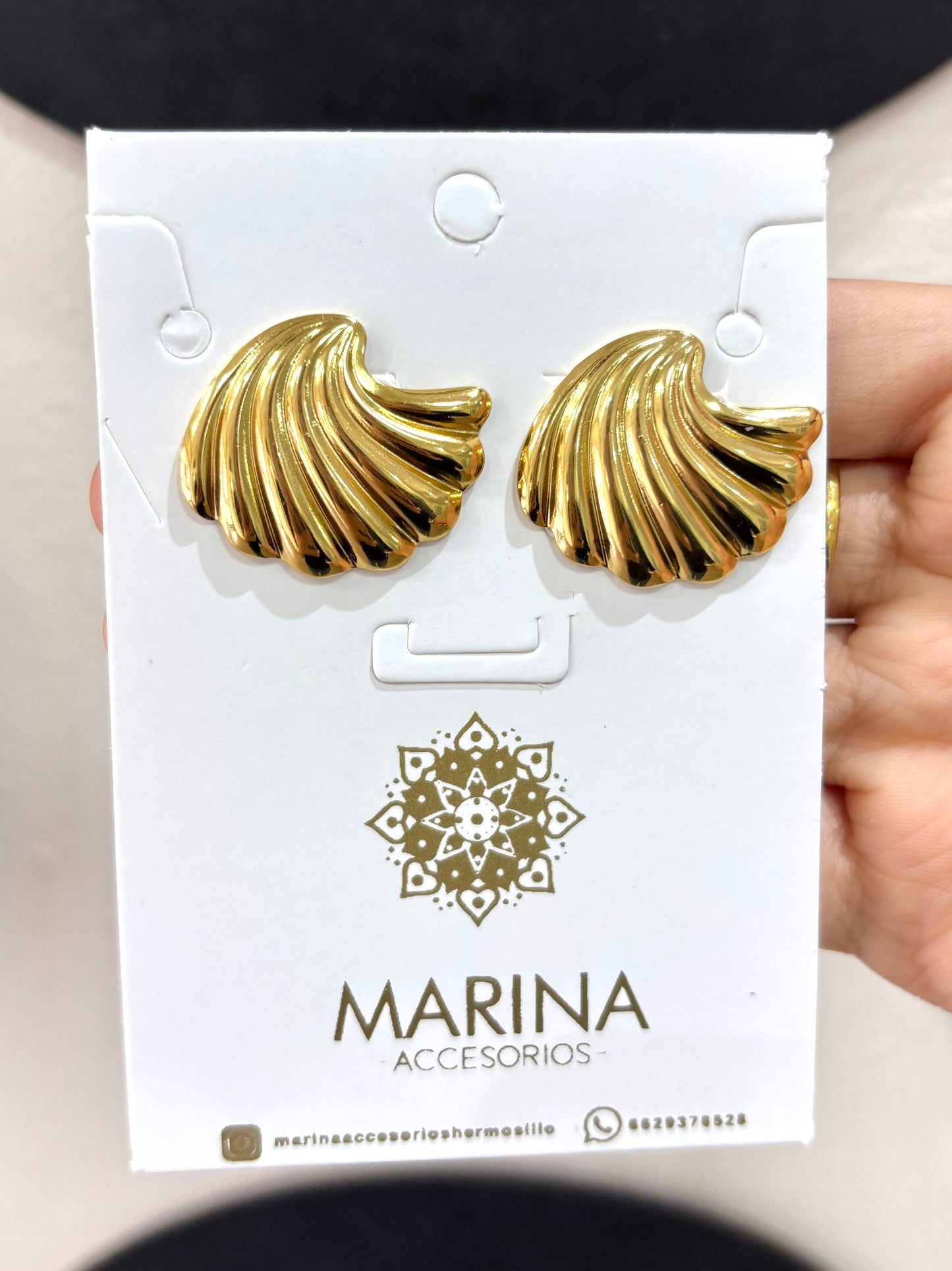 Arete casual dorado