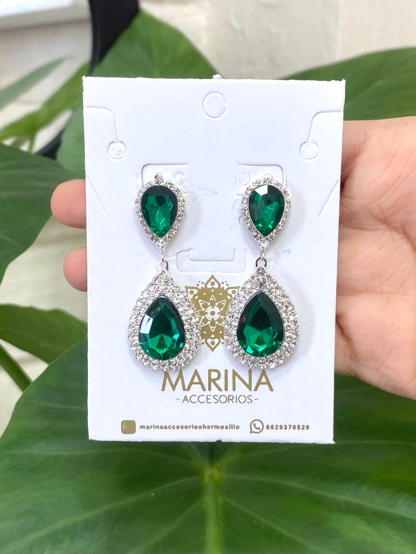 Aretes de pedrería verde