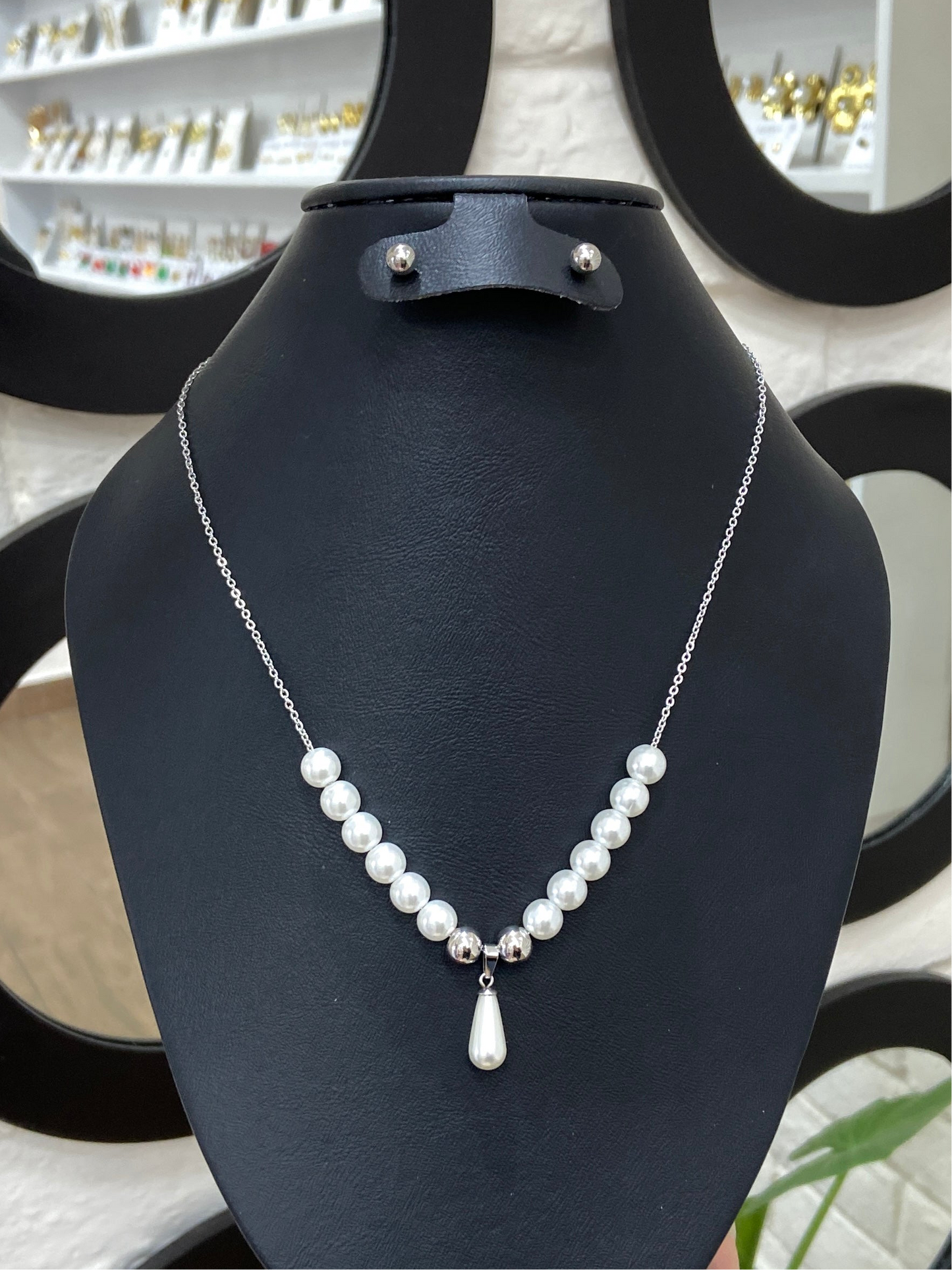 Collar conjunto perla plateado