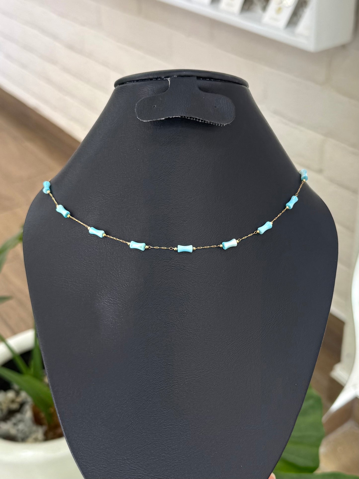 Collar azul