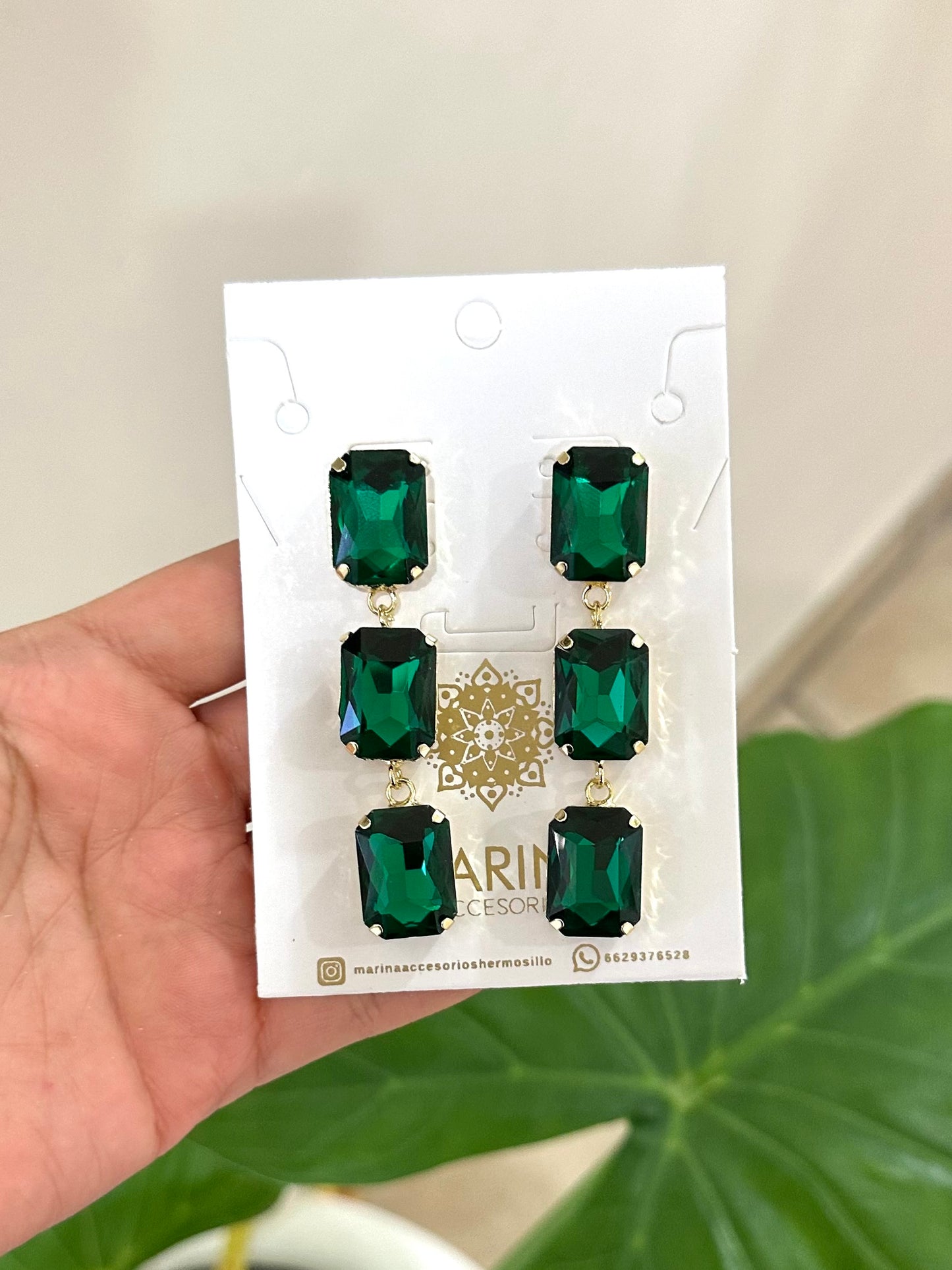 Aretes de pedrería verdes