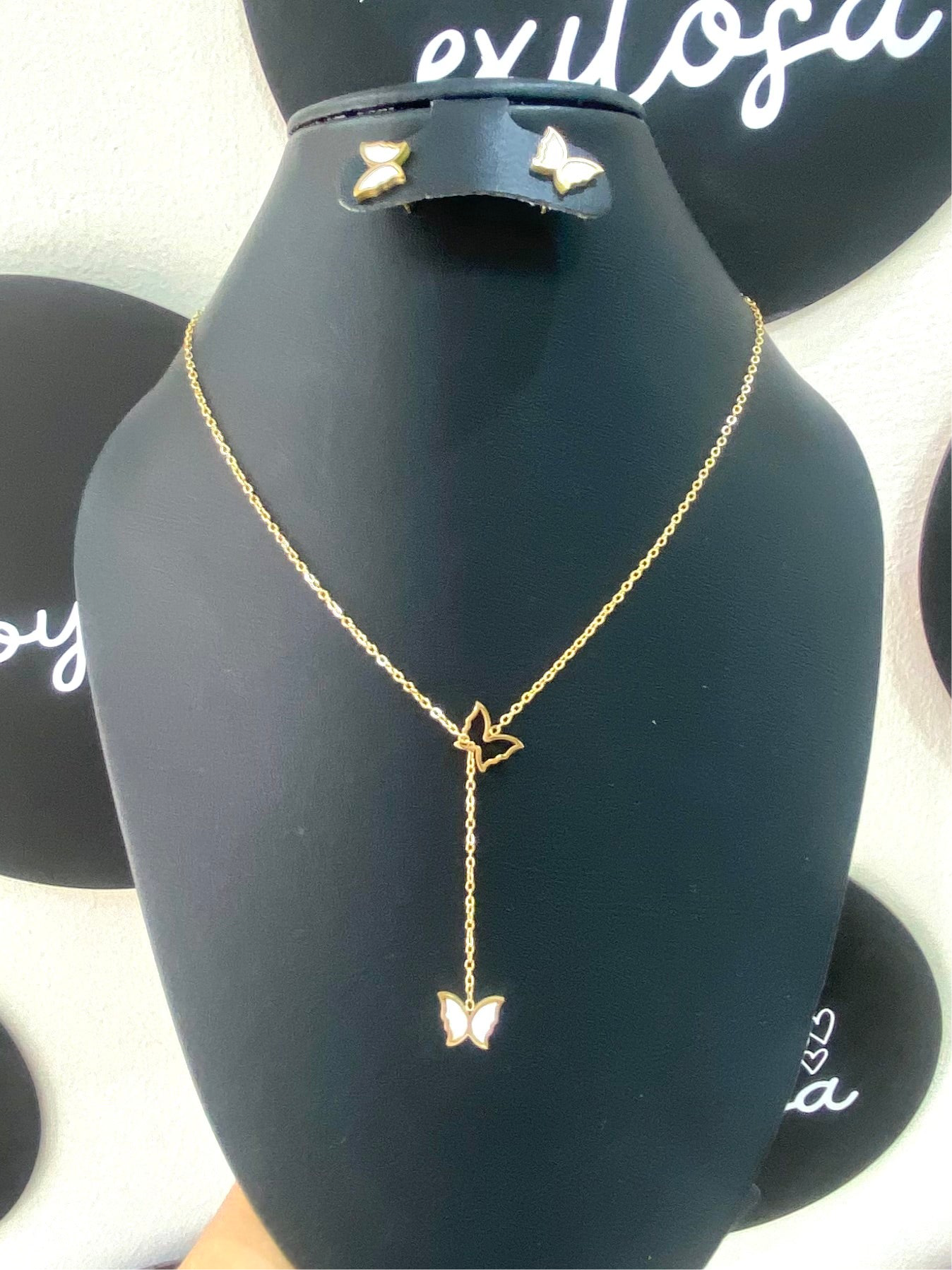 Collar mariposas