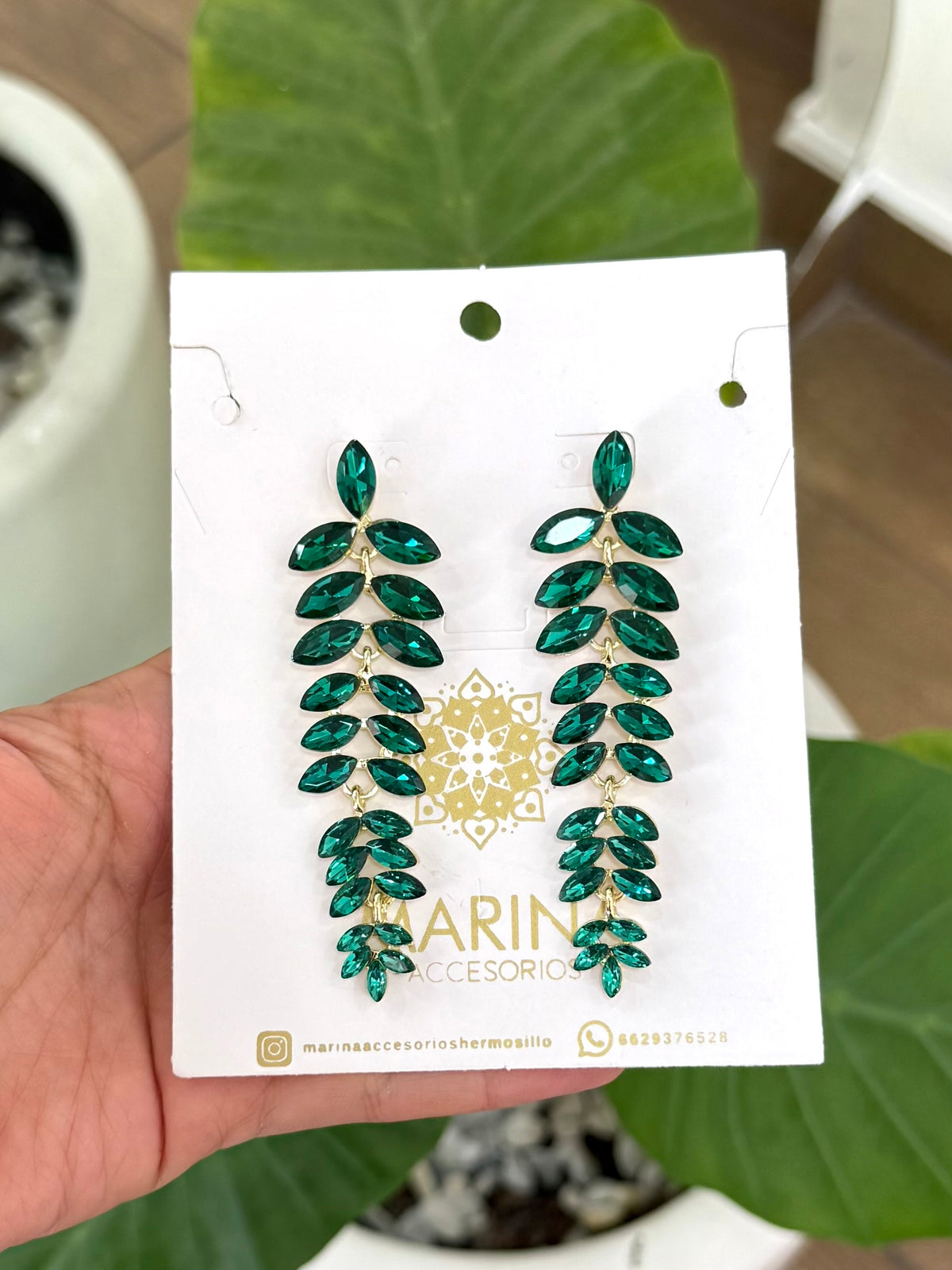 Aretes de pedrería verdes