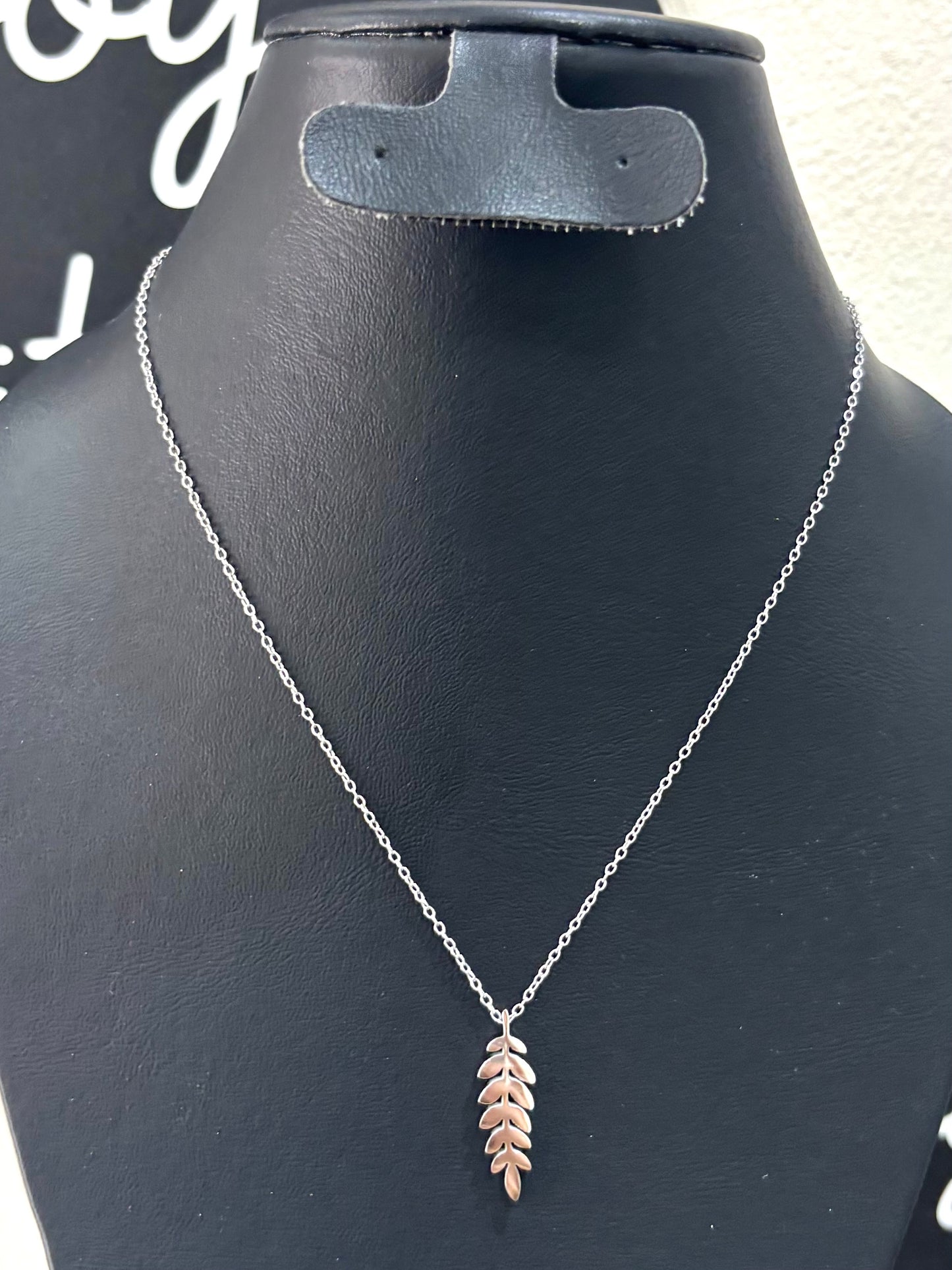 Collar hoja
