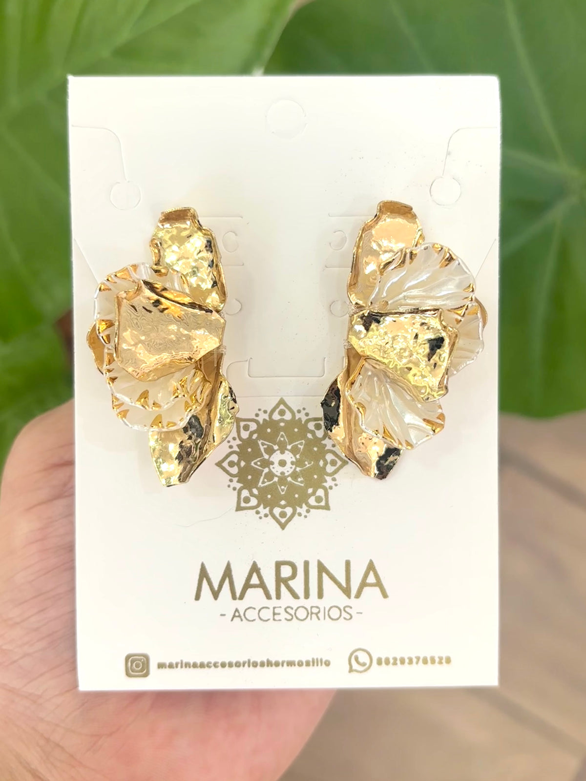 Arete casual dorado