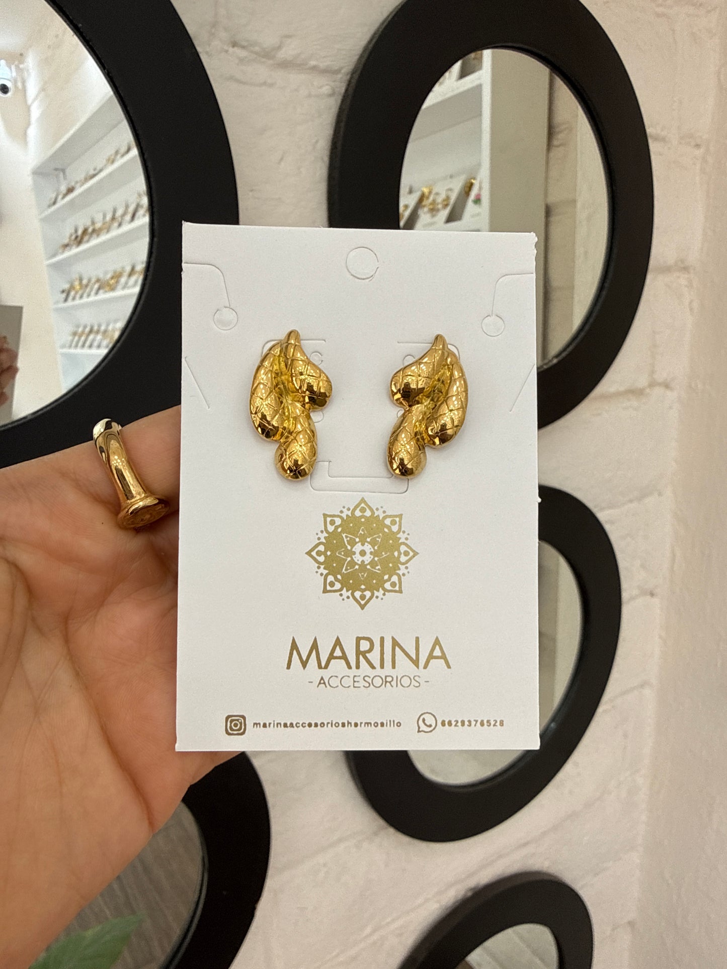 Arete casual gota triple