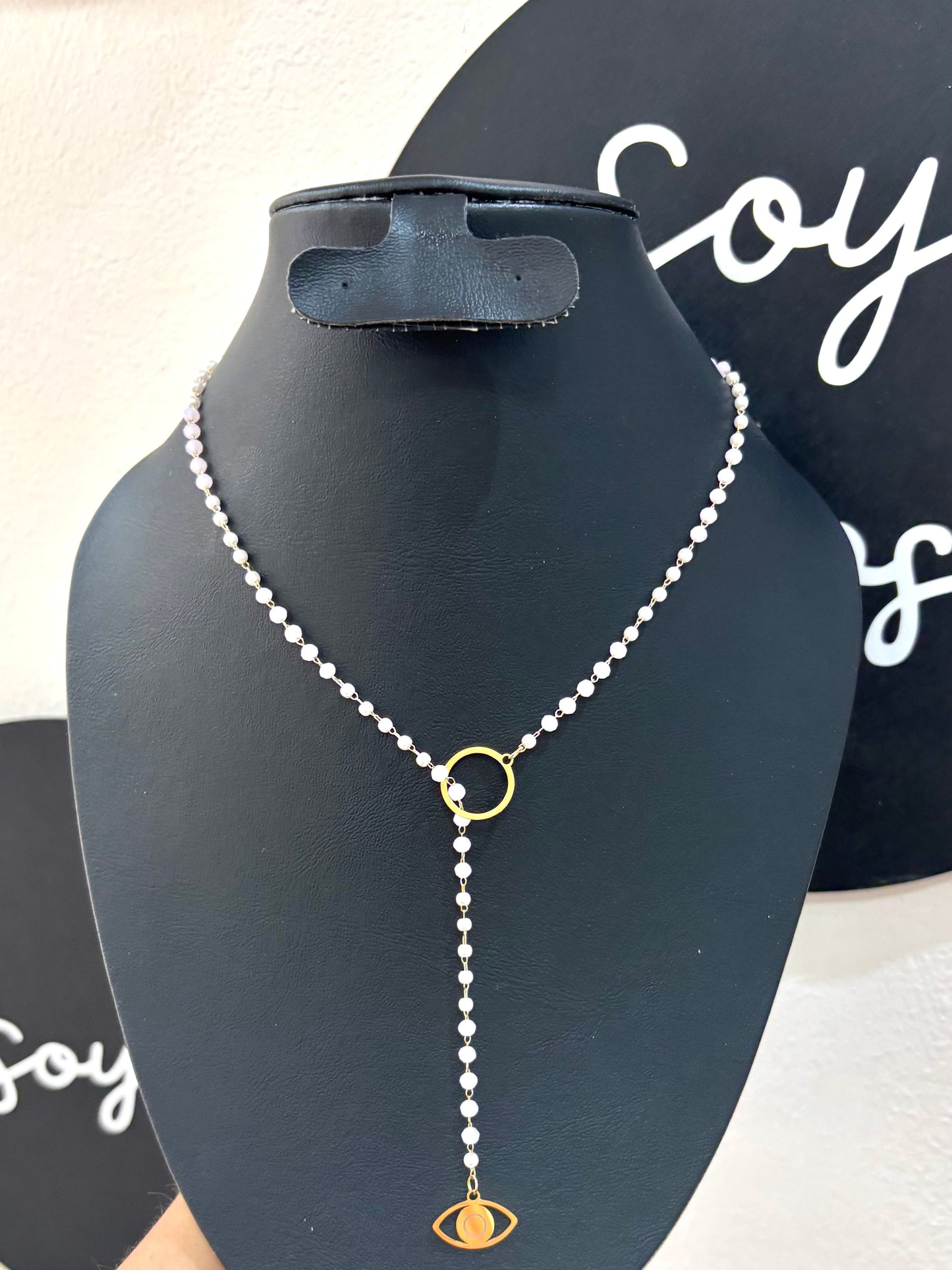 Collar ojo