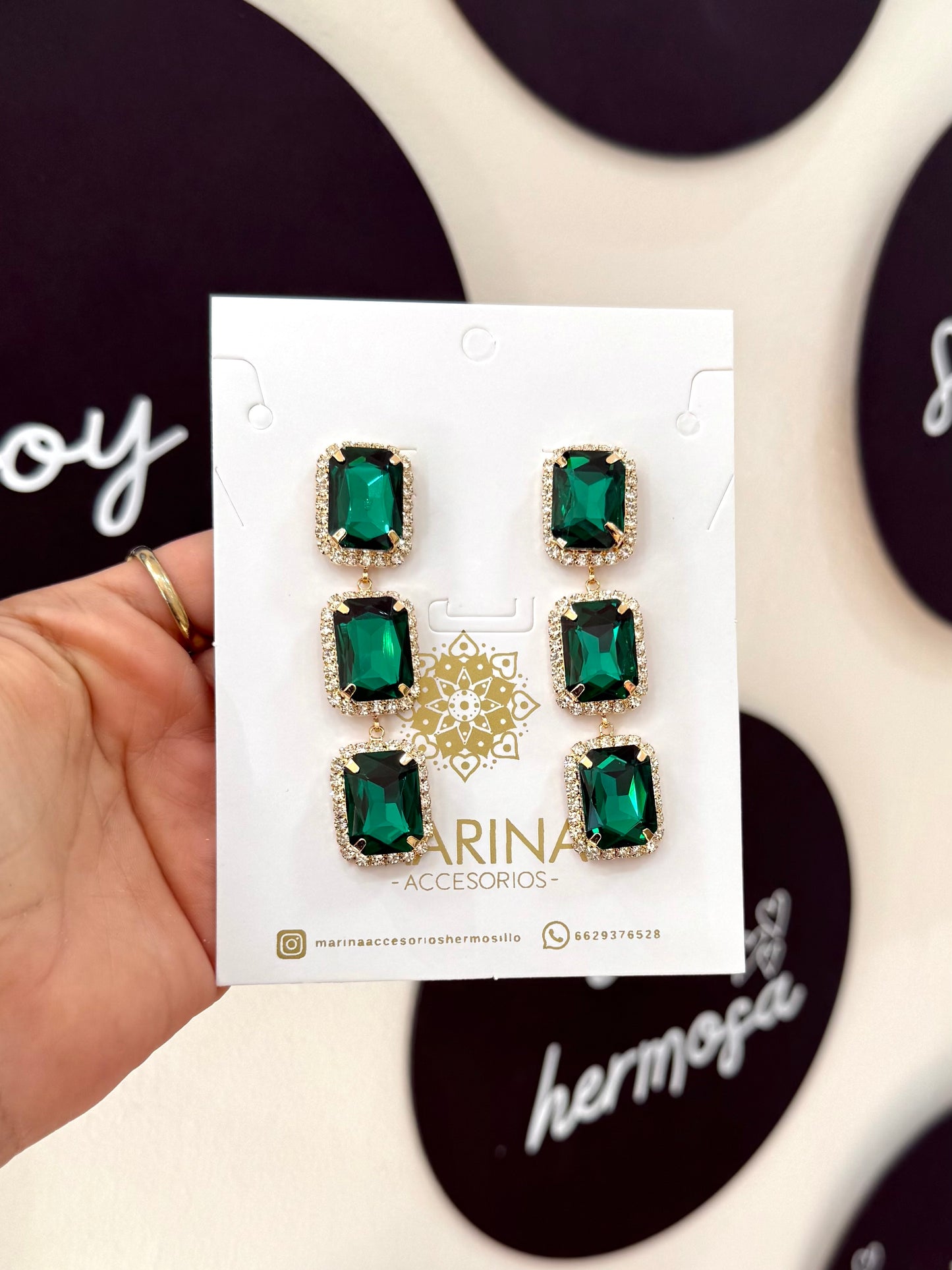 Aretes de pedrería verdes