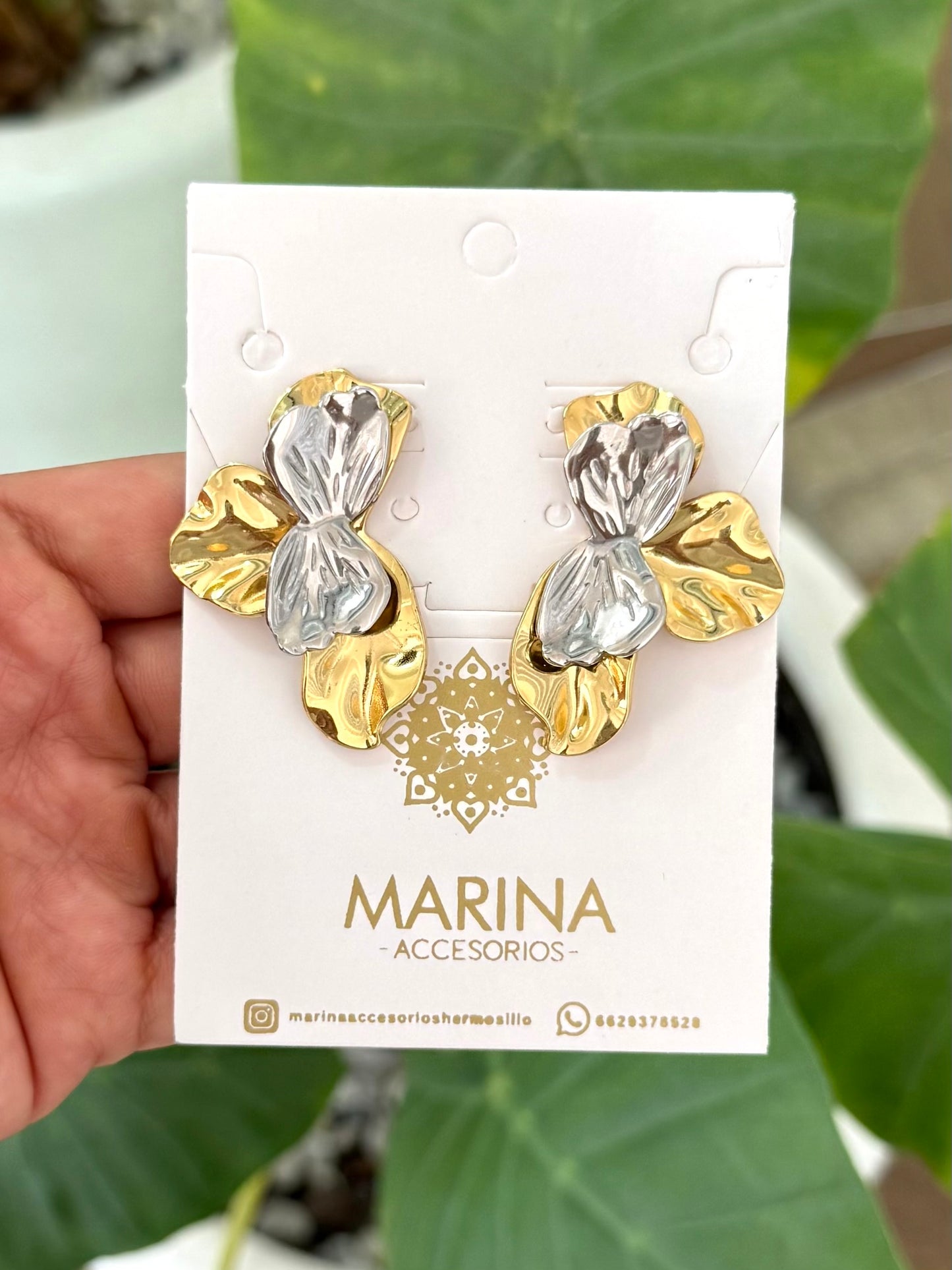 Arete casual flor