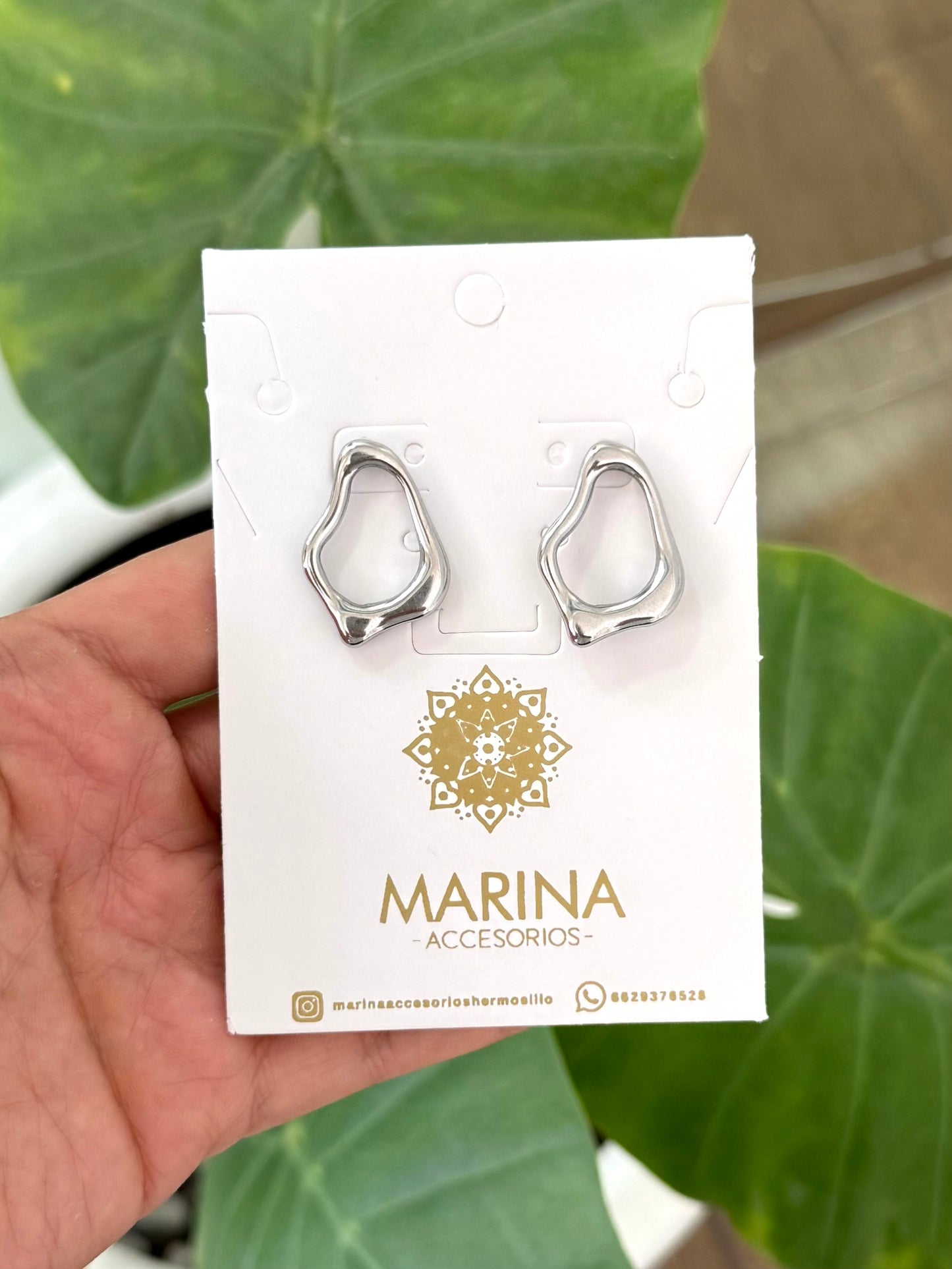 Arete casual asimétrico