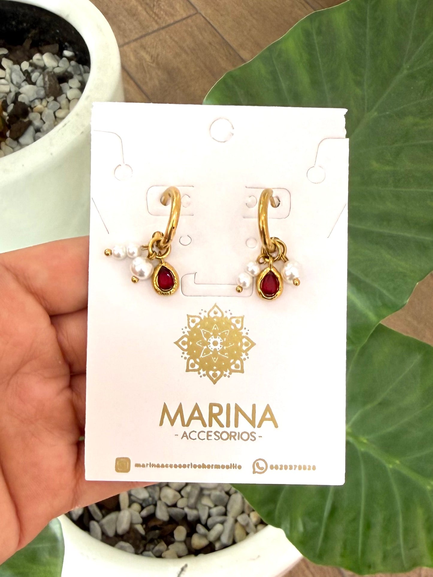 Arracada roja