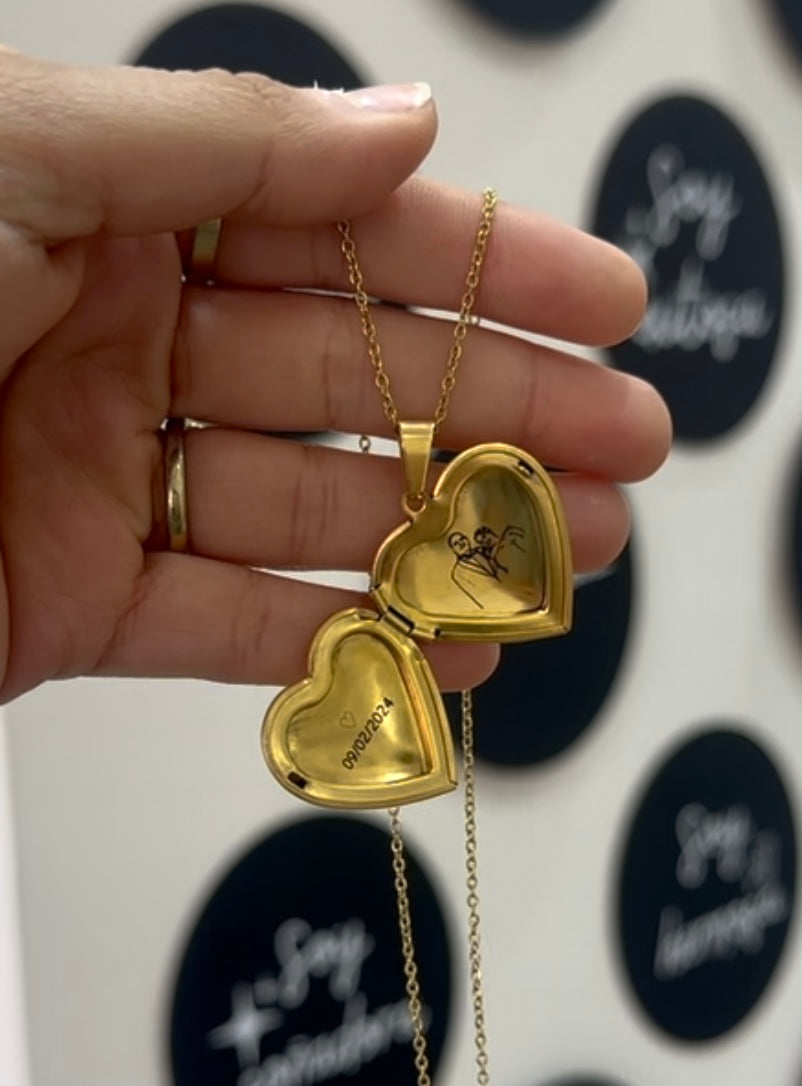 Relicario corazón dorado personalizado