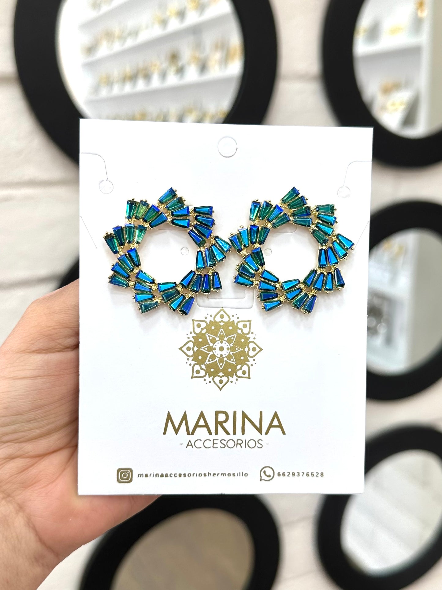 Aretes de pedrería verdes