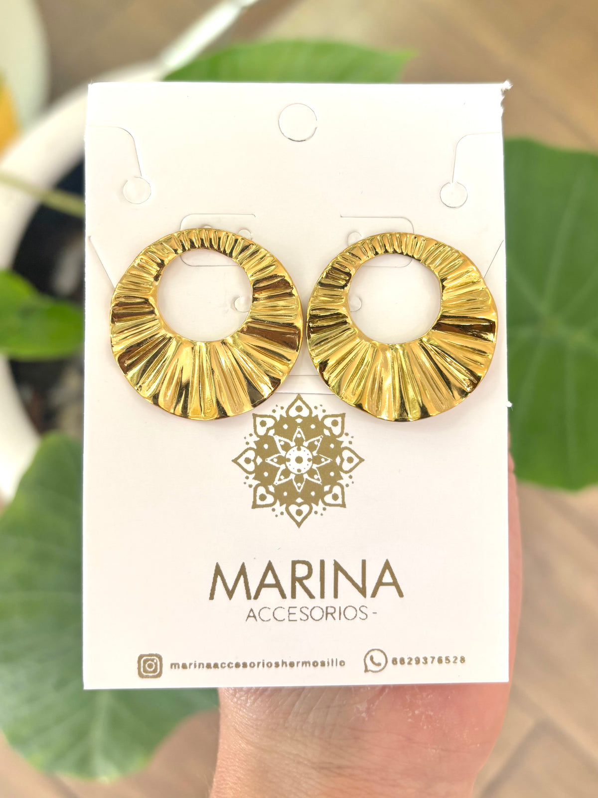 Arete casual dorado