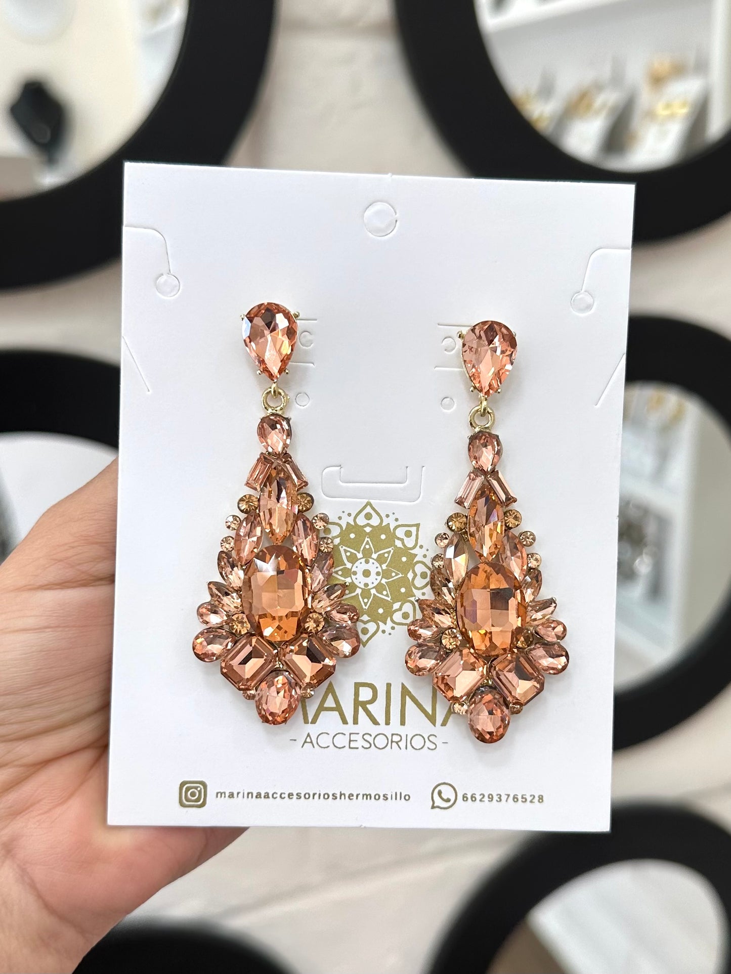 Colección: Arete de pedrería rosa