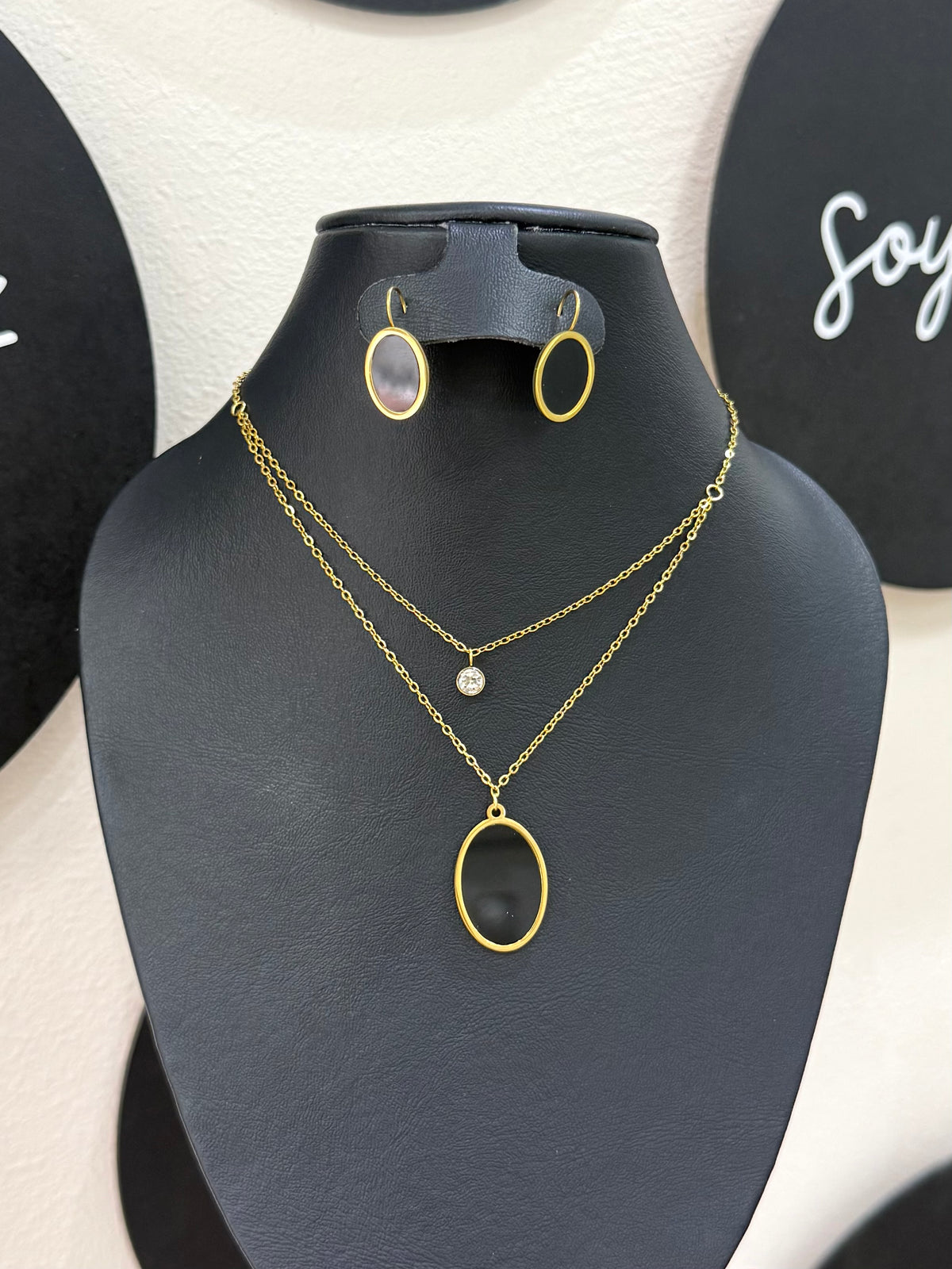 Collar óvalo