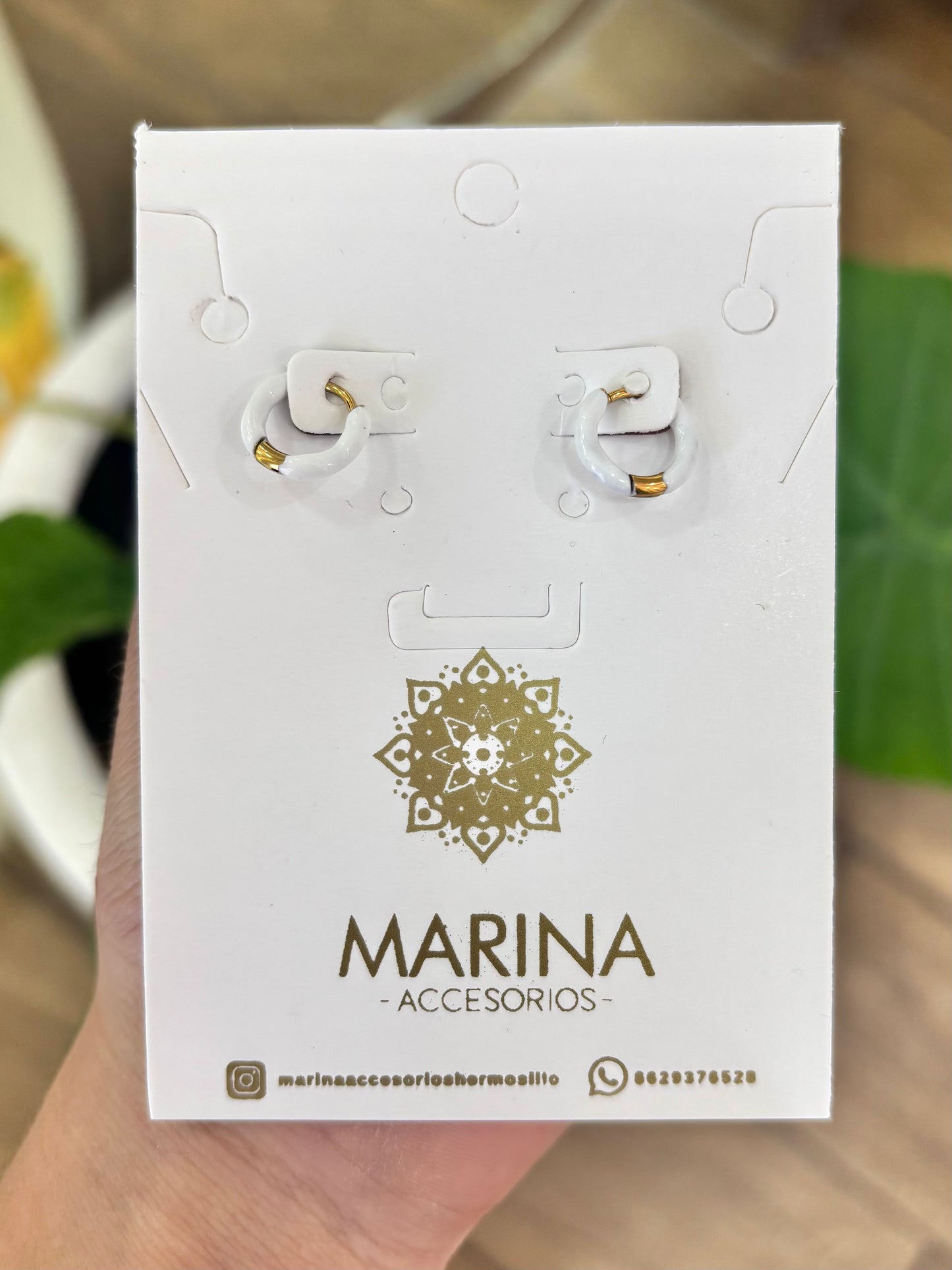 Arracada blanca