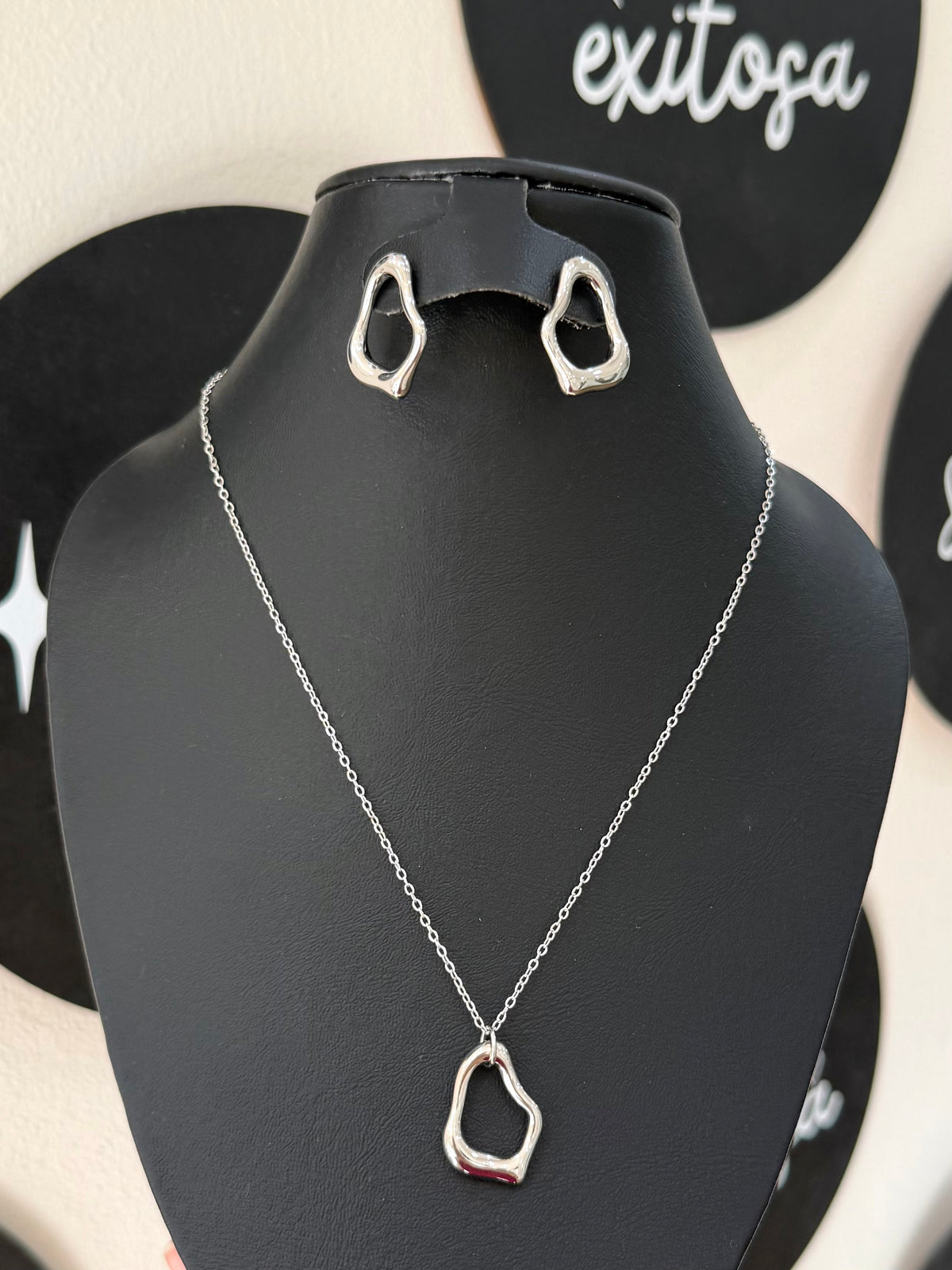 Collar