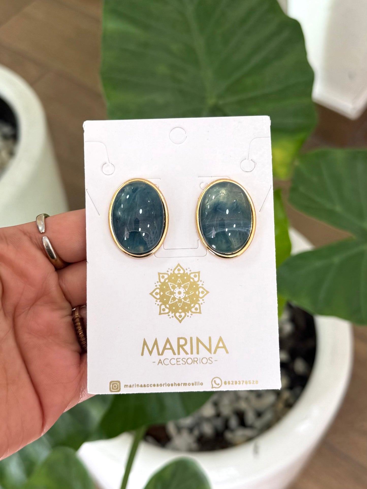 Arete casual azul