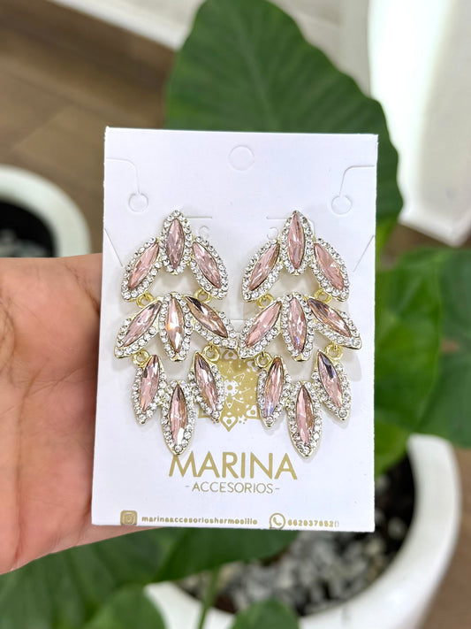 Arete de pedrería rosa