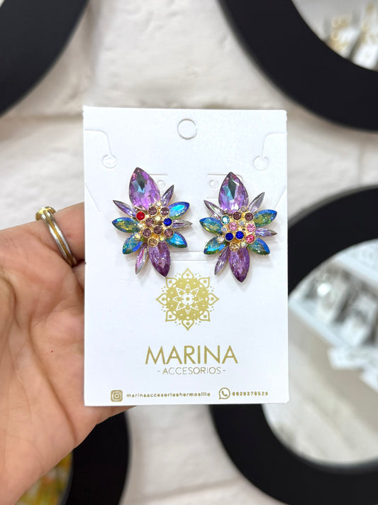 Aretes de pedrería multicolor