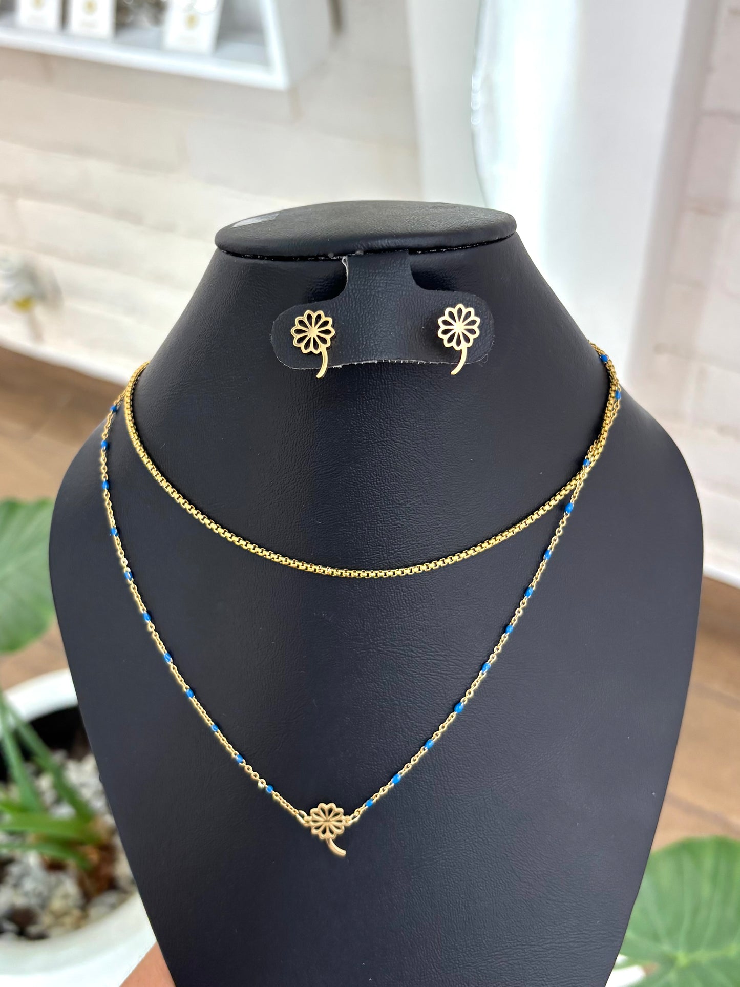 Collar doble flor