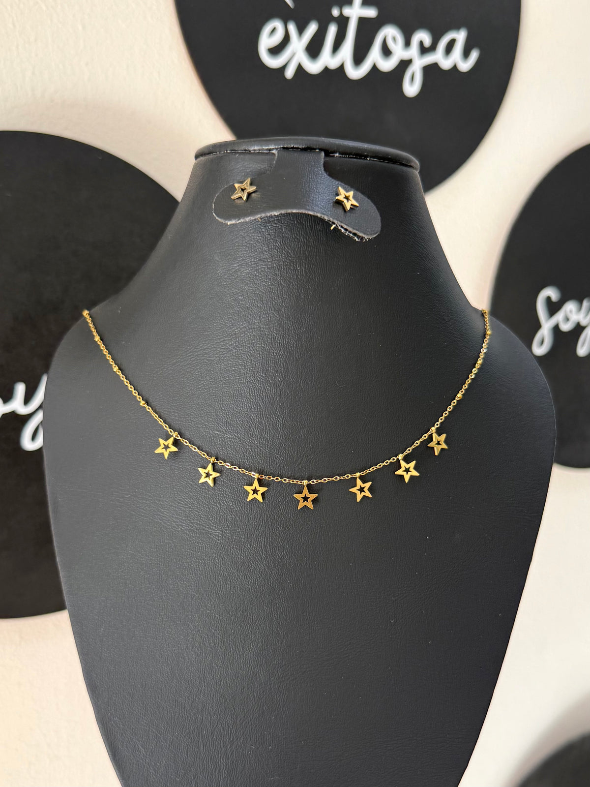 Collar estrellas
