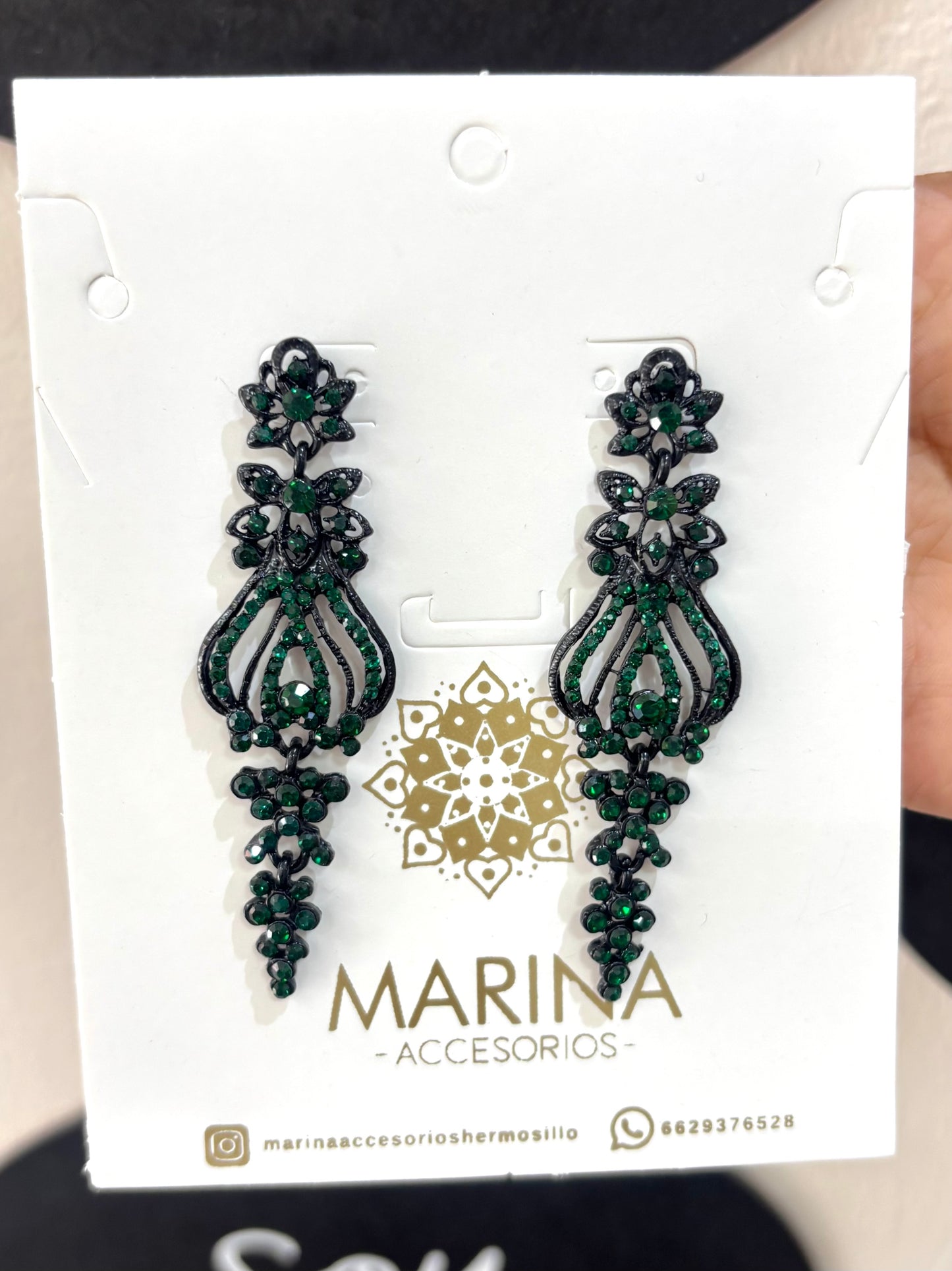 Arete de pedrería verdes