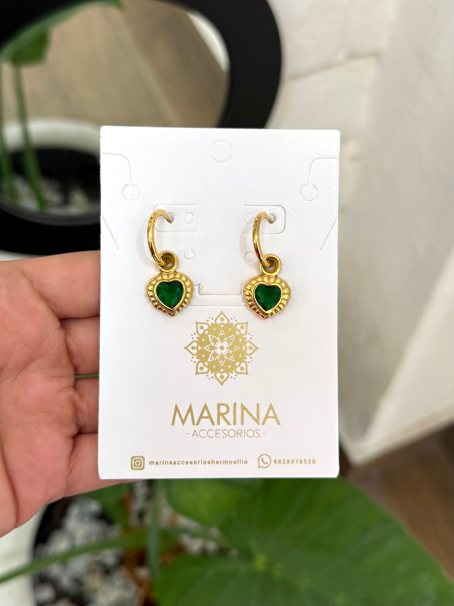 Arracada corazón verde