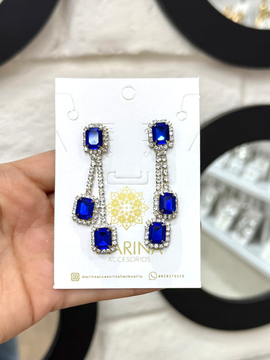 Arete de pedrería azul