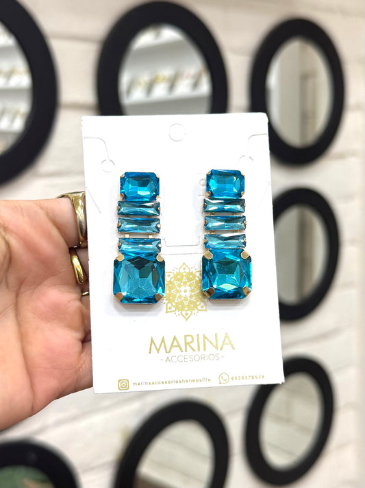 Arete de pedrería azul