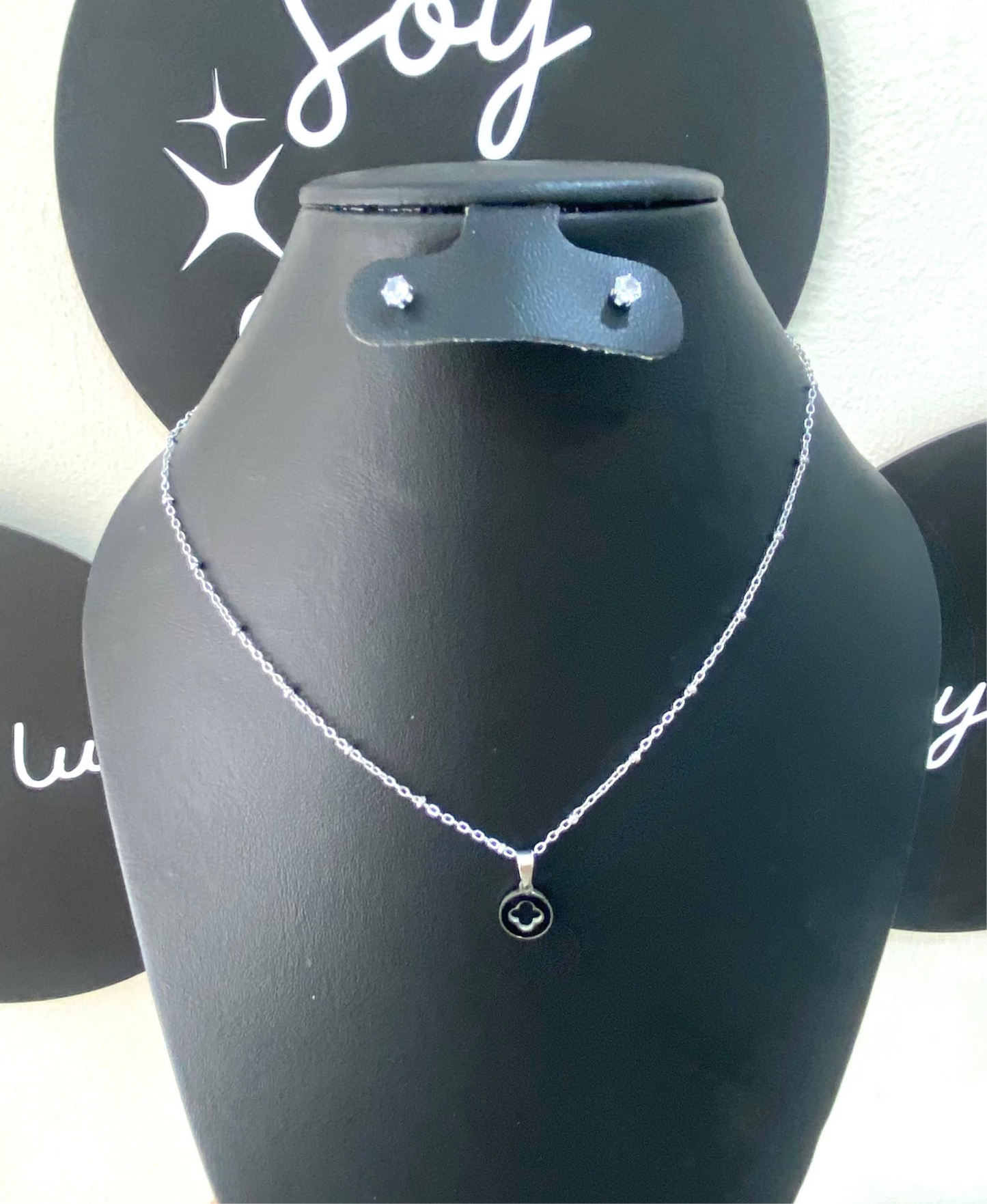 Collar plata