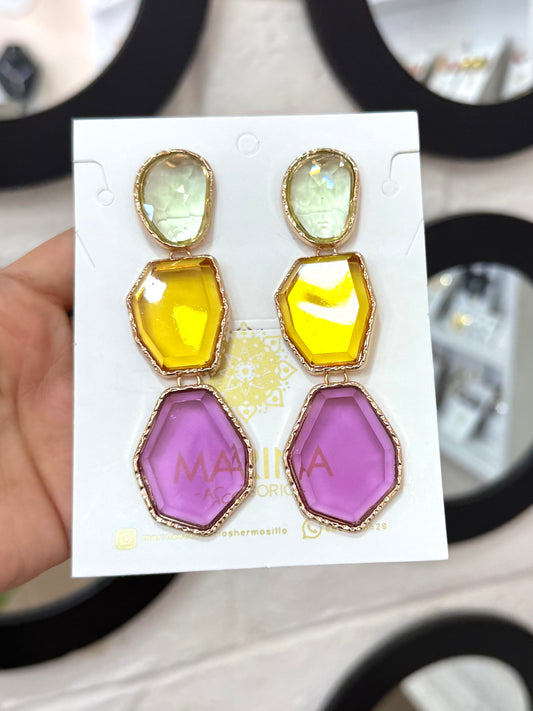 Aretes de pedrería multicolor