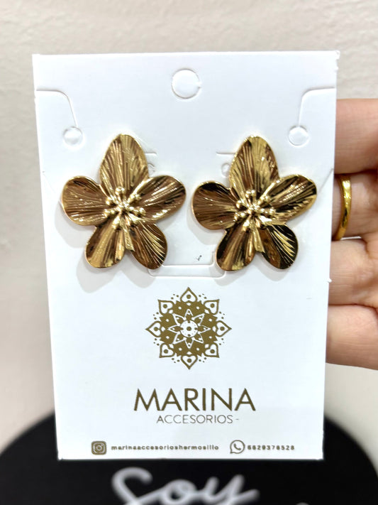 Arete casual flor