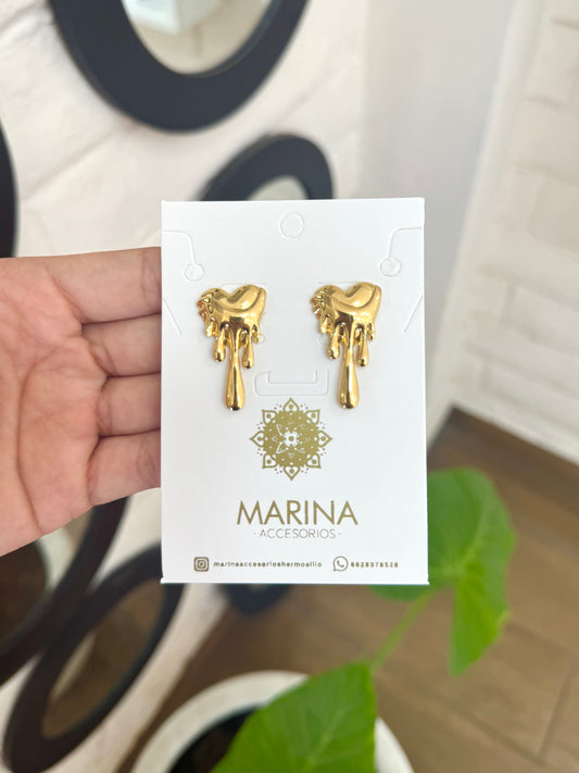 Arete casual corazón gota