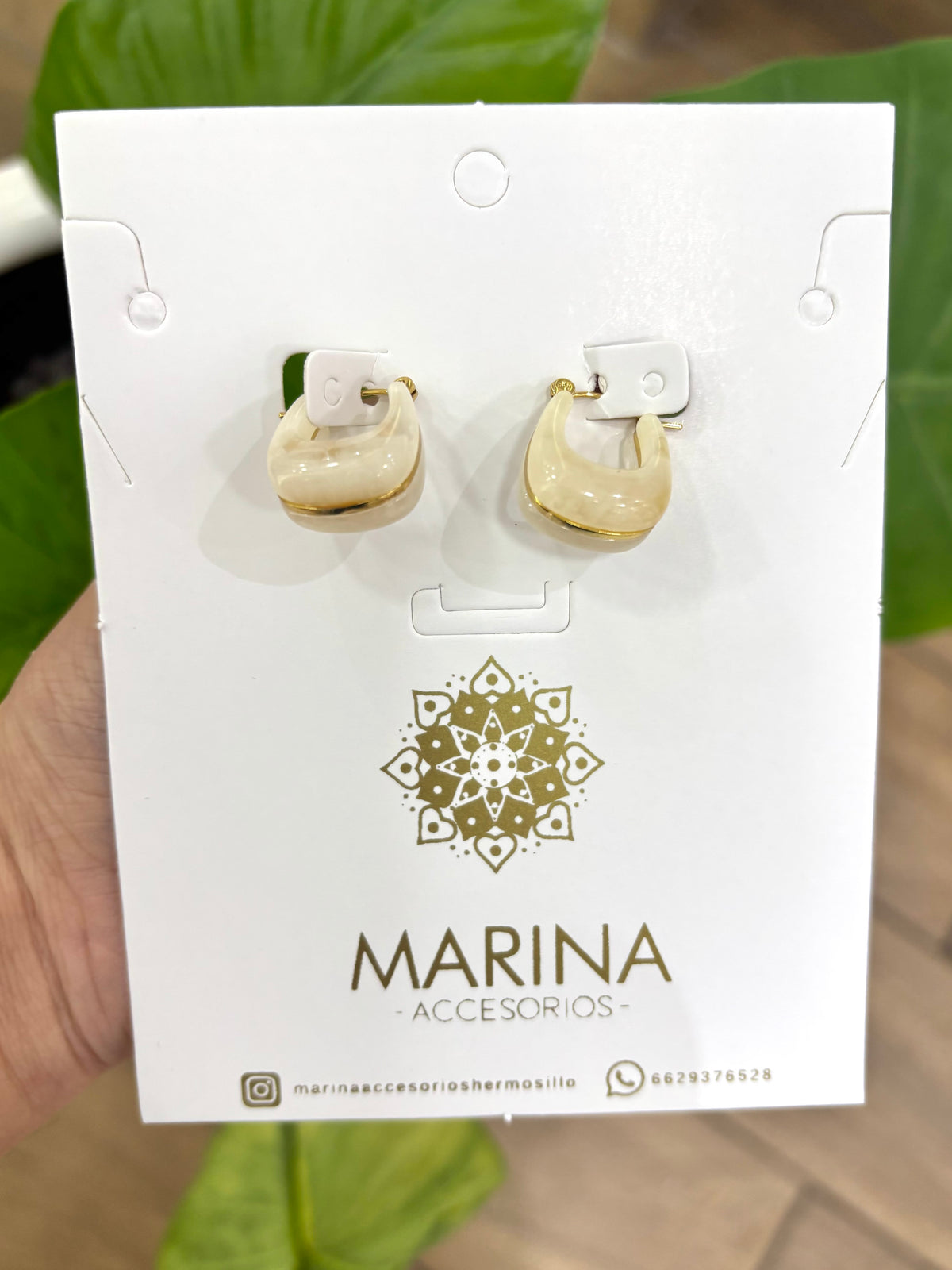 Arracada blanco