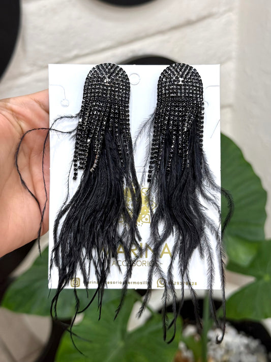 Aretes de pedrería negros