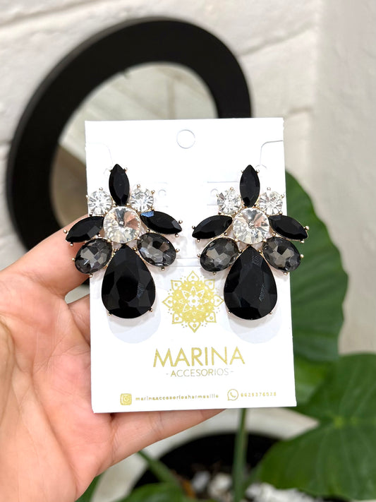 Aretes de pedrería negros
