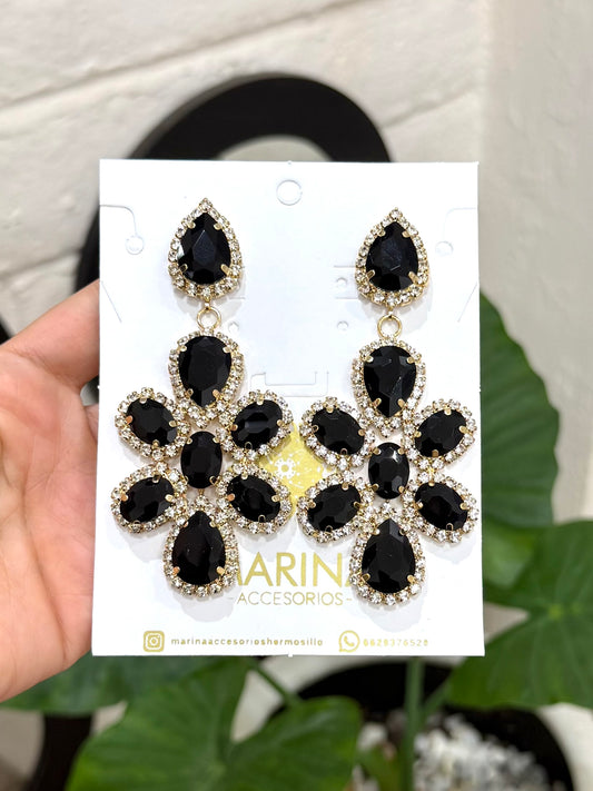 Aretes de pedrería negros