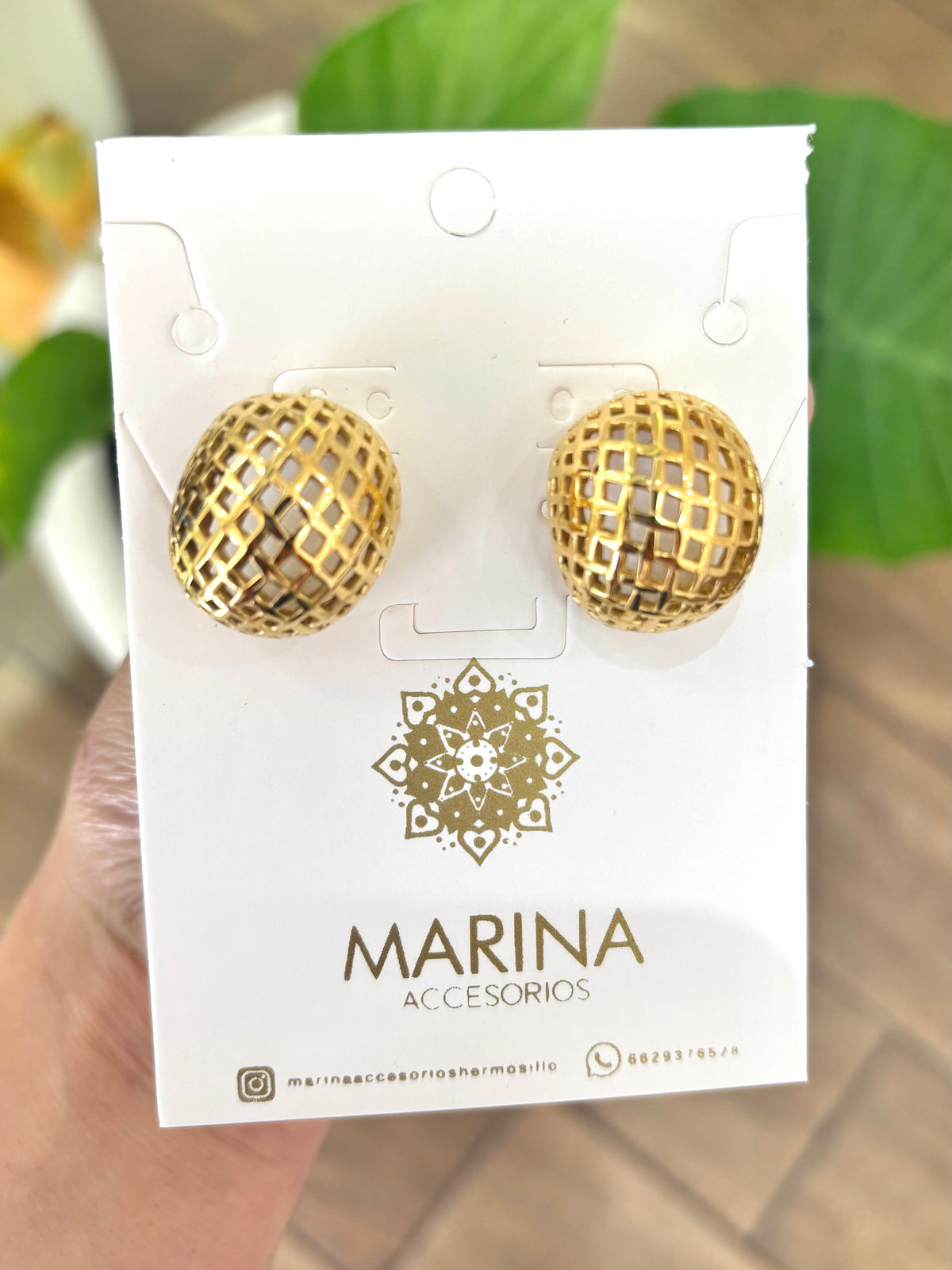Arete casual dorado