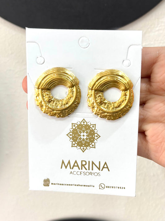 Arete casual dorado circulo