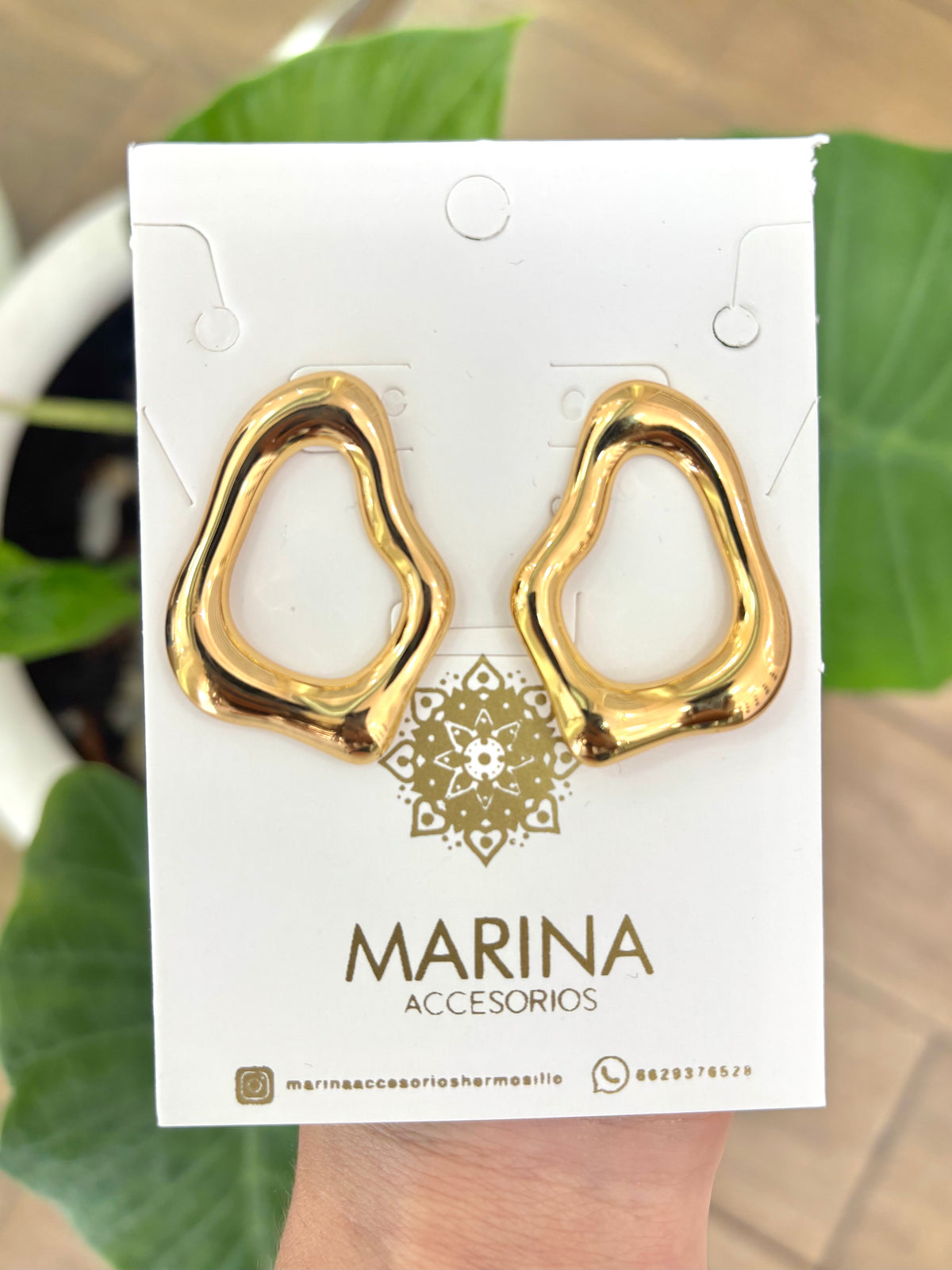 Arete casual dorado
