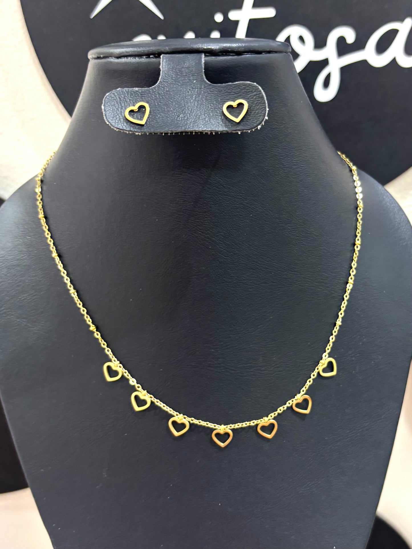 Collar corazones