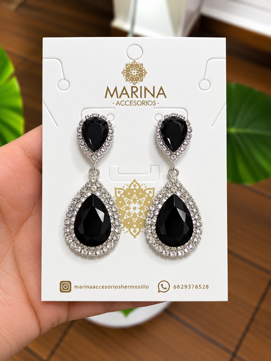Aretes de pedrería negros